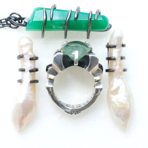 chrysoprase necklace, baroqiu pearl earrings, X-ring