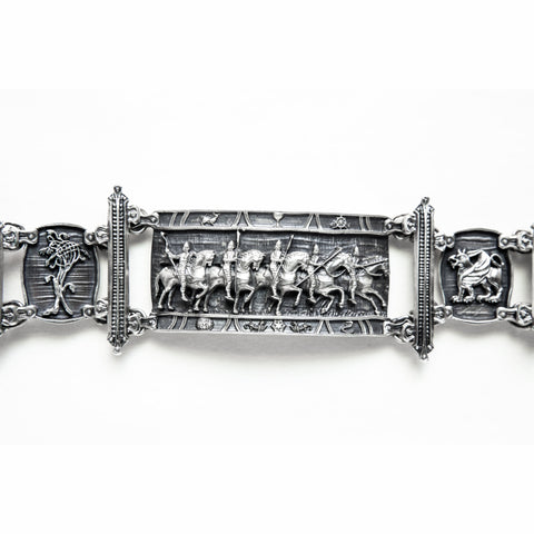 bayeux-silver-bracelet-center