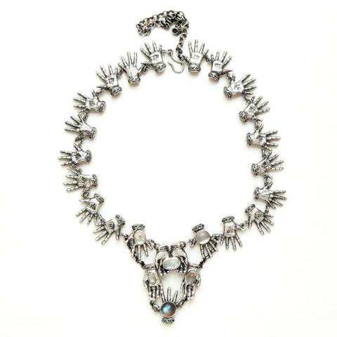 giving-hands-silver-necklace-moonstones-labradorite