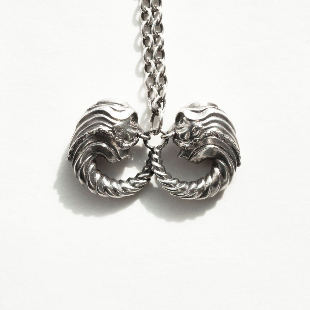 surprised double gaargoyle silver pendant-front