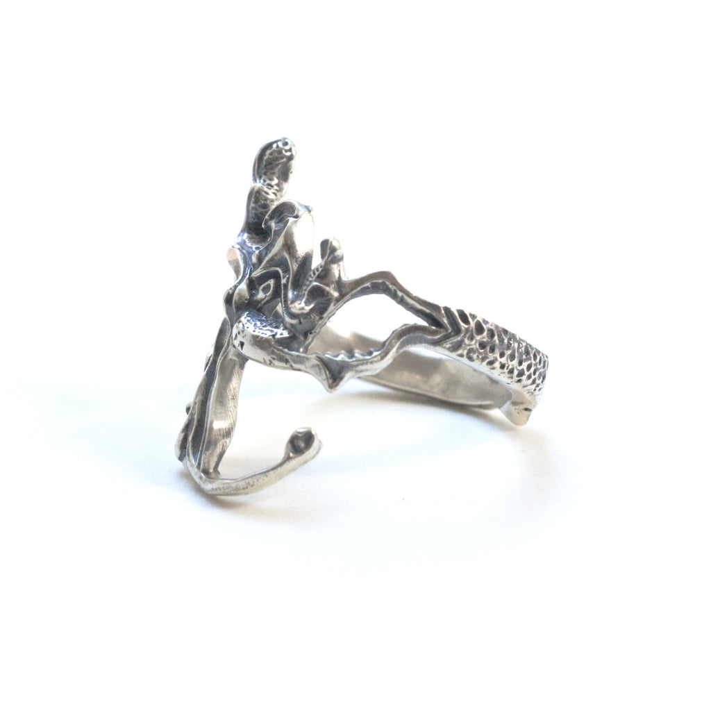 Tiger fight ring, sterling silver, size 8, stylized, right side