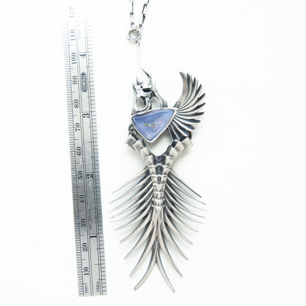 blue-chalcedony-fishbones-silver-pendant-measure